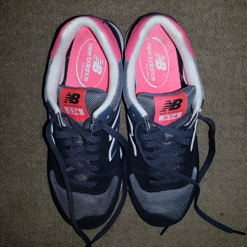 Womens New Balance 574 size 8.5